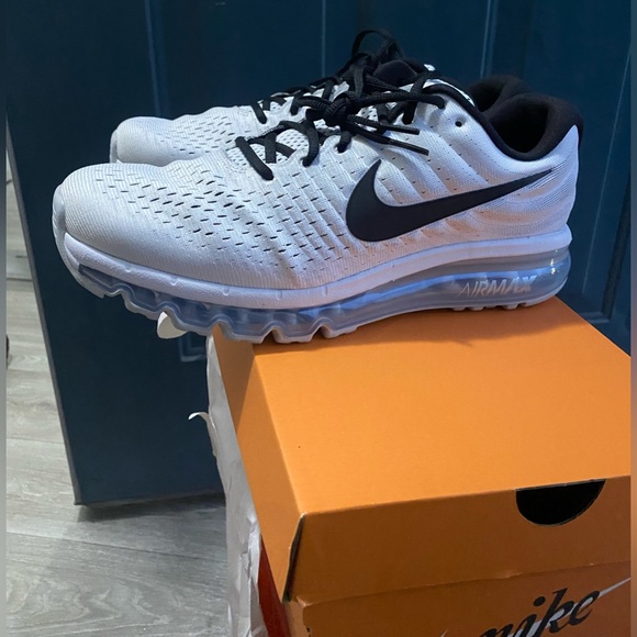 Nike Other - NWT Nike Air Max 2017 Sneaker Men's US 11.5 White Running Shoes